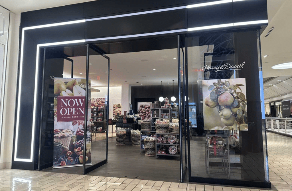 FFXnow: Harry & David opens holiday pop-up shop at Tysons Corner Center