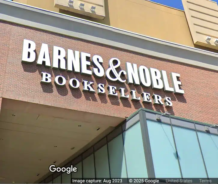 Patch: Best-Selling Author To Cut Ribbon Of Popular Bookstore Returning To Tysons Corner Center